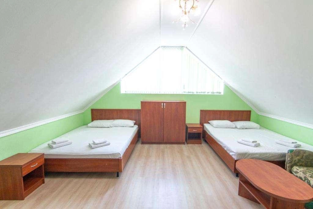 Четырехместный